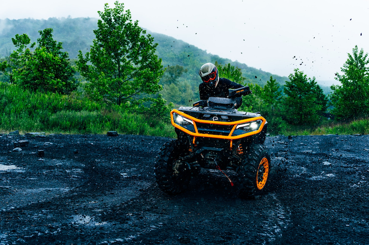 Outlander XT-P 1000R T ABS (2027) Квадроцикл Can-Am 27CAOXTP1000R-NVY фото