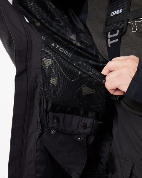 100 % wind and waterproof. Vivid black jacket - TOBE Outerwear - 2XS 500122-001-001 фото