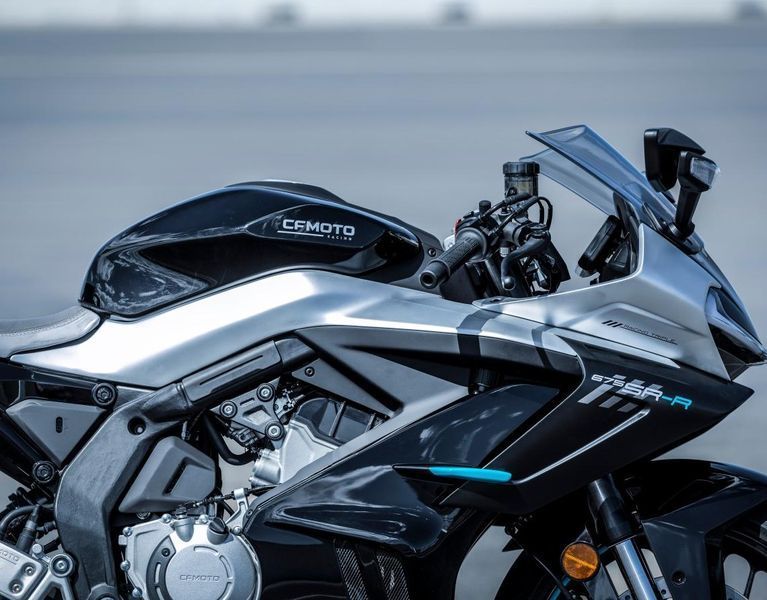 675SR-R Мотоцикл CFMOTO  986 фото