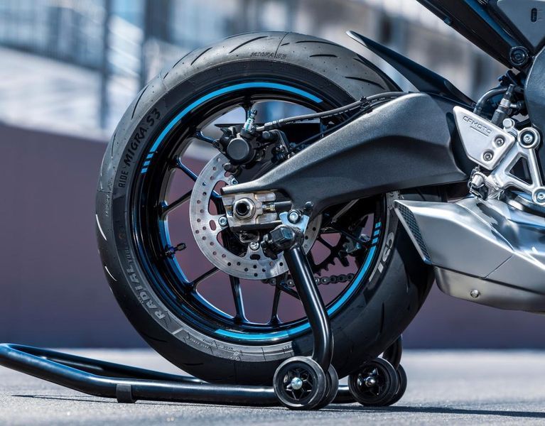 675SR-R Мотоцикл CFMOTO  986 фото