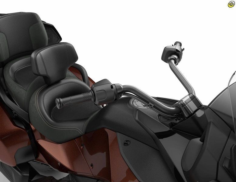 Spyder F3 Limited Special Series (2026) Трицикл Can-Am  3106 фото