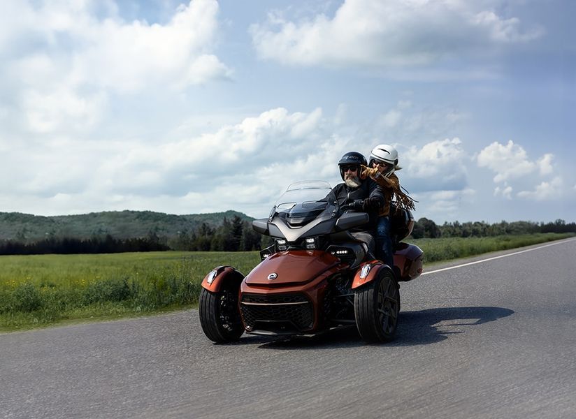 Spyder F3 Limited Special Series (2026) Трицикл Can-Am  3106 фото