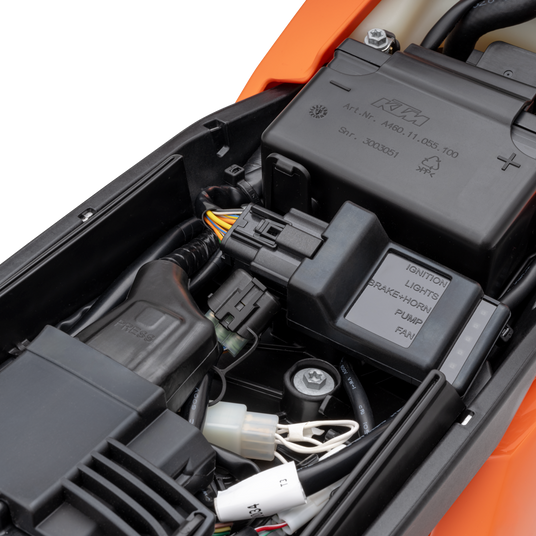 Купити Мотоцикл KTM 300 EXC 2026 F403Z7 в інтернет магазині Zahіd